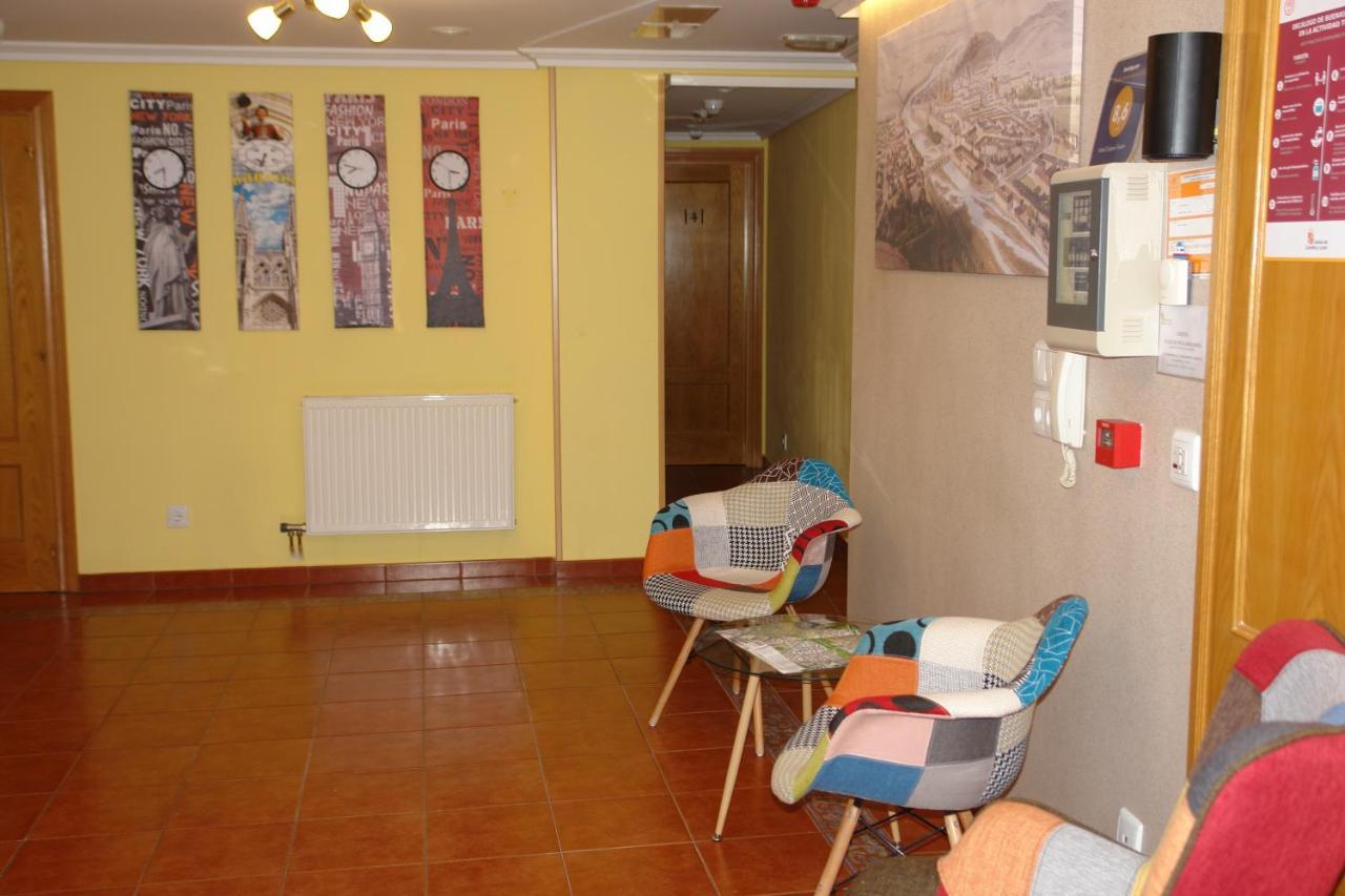 Burgo Hostal Campus מראה חיצוני תמונה