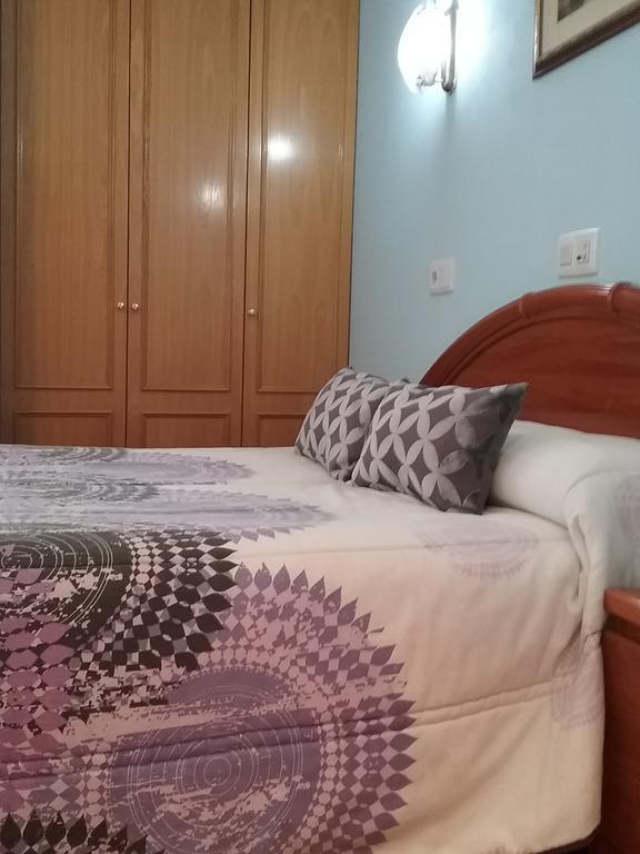 Burgo Hostal Campus מראה חיצוני תמונה